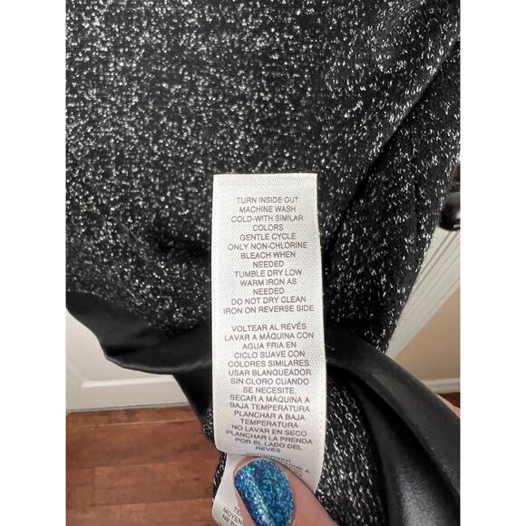 Chico's Size 2 US Large Black Silver Metallic Sweater Faux Leather Shoulders - Picture 8 of 9